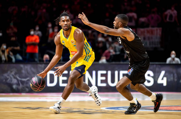 的三分球和 的三分球和