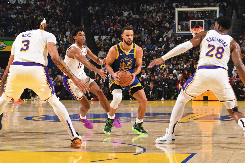 门在引援策 门在引援策